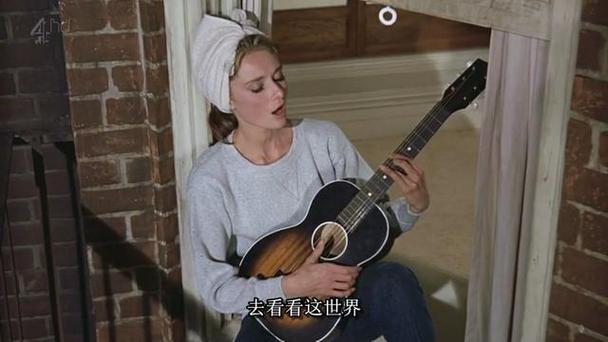 蒂凡尼的早餐,蒂凡尼的早餐剧情介绍